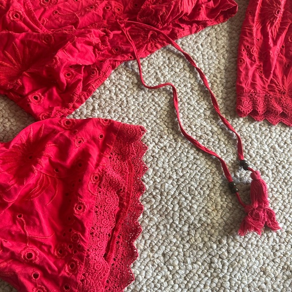 forever 21 Red Crop Top size medium - Picture 2 of 5
